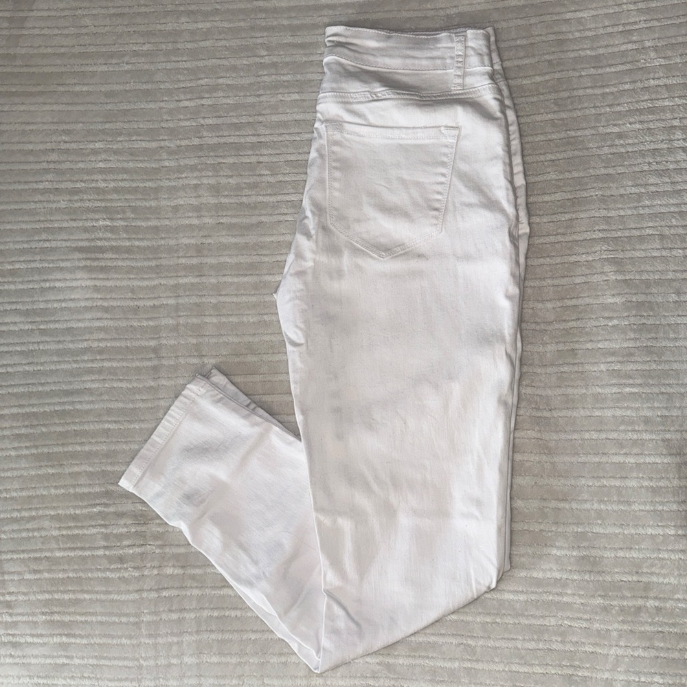 Classic Women’s White Jeans